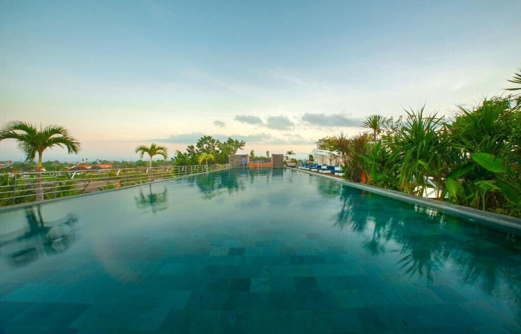 Фото Golden Tulip Devins Hotel 4*