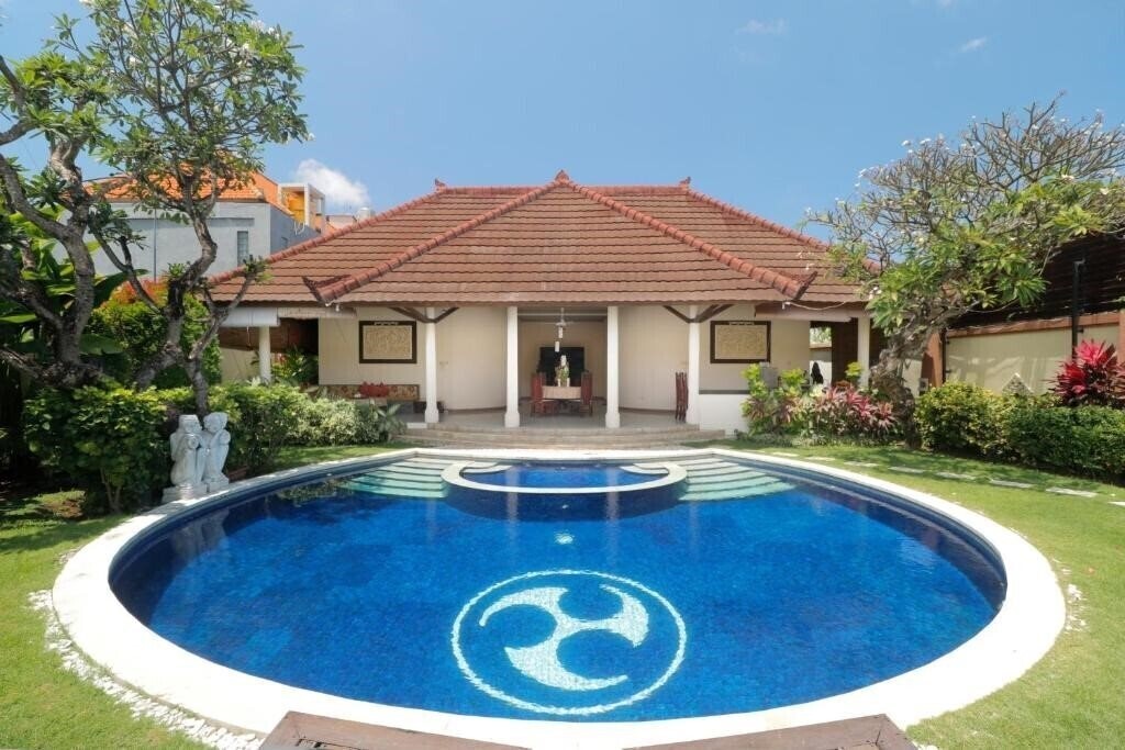 Отель Heliconia Villa 1*