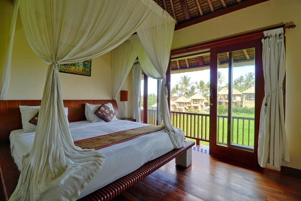 Biyukukung Suites & Spa 4* суреті