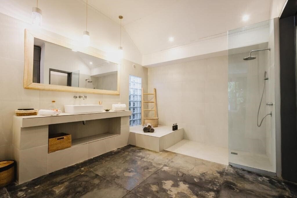 Indiana Kenanga Hotel & SPA 5* фотосуреті