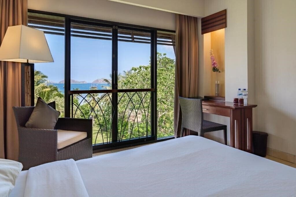 Bintang Flores 4* қонақ үйі