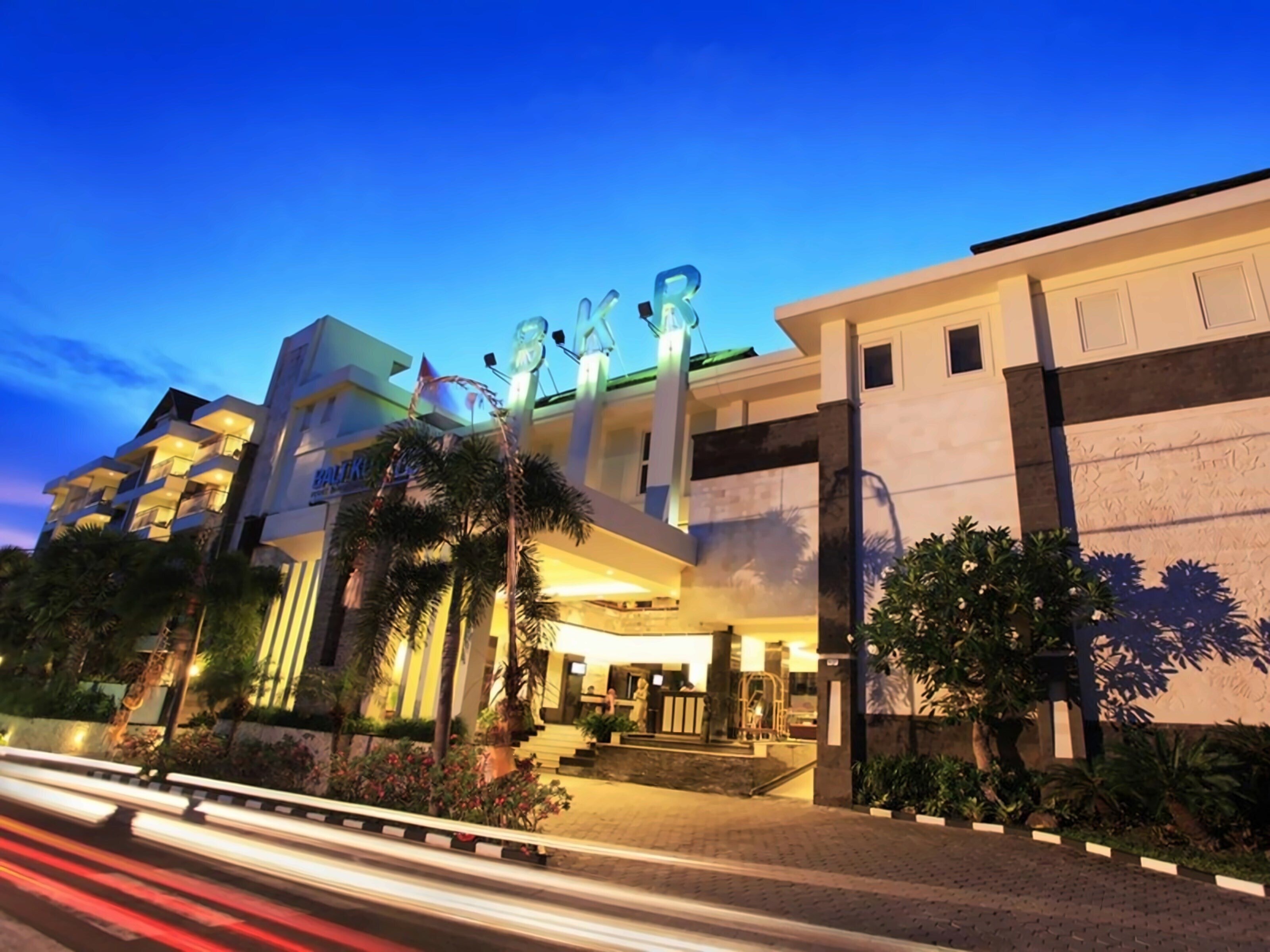 Bali Kuta Resort Hotel & Convention Centre 4* қонақ үйі