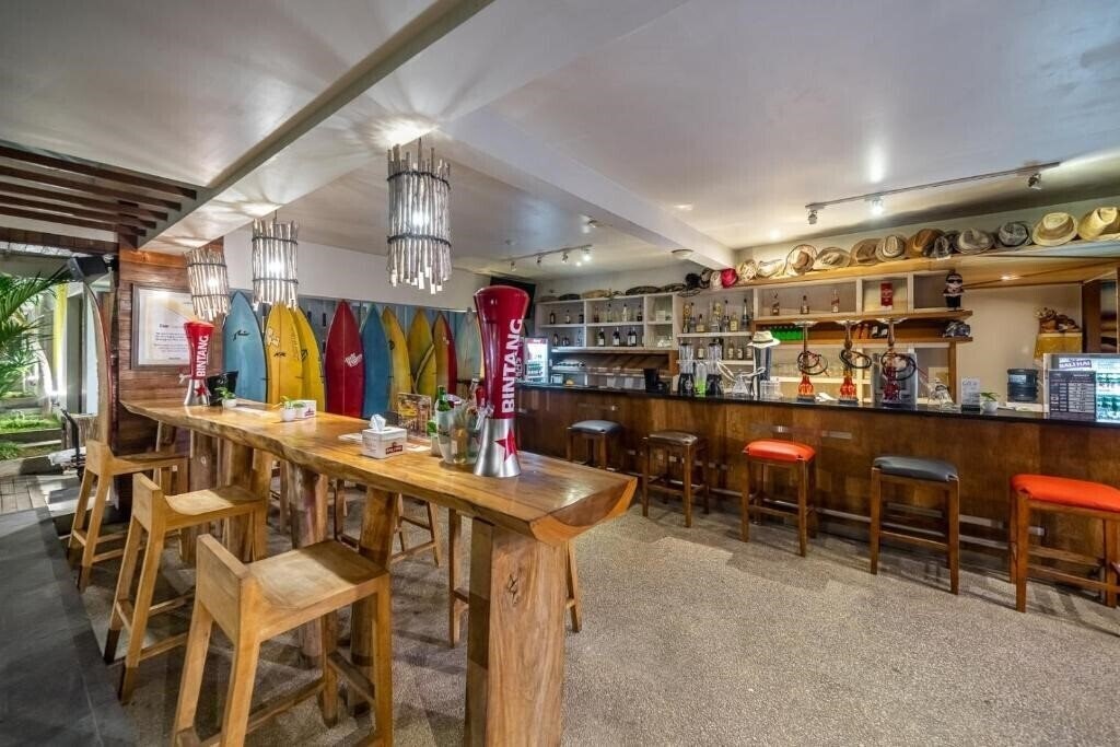 Bliss Surfer Hotel 4* суреті