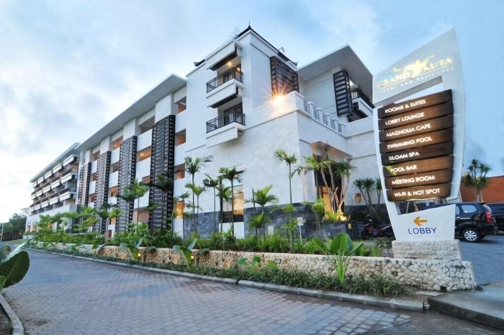 Картинка Grand Kuta Hotel And Residence 3*