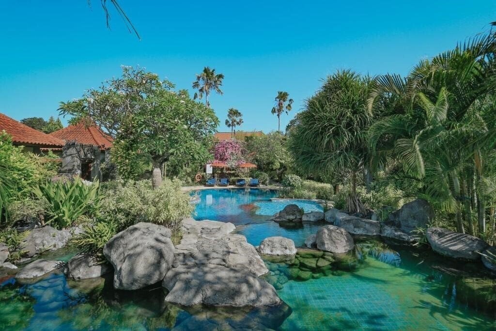Отель Parigata Villa Resort 4*