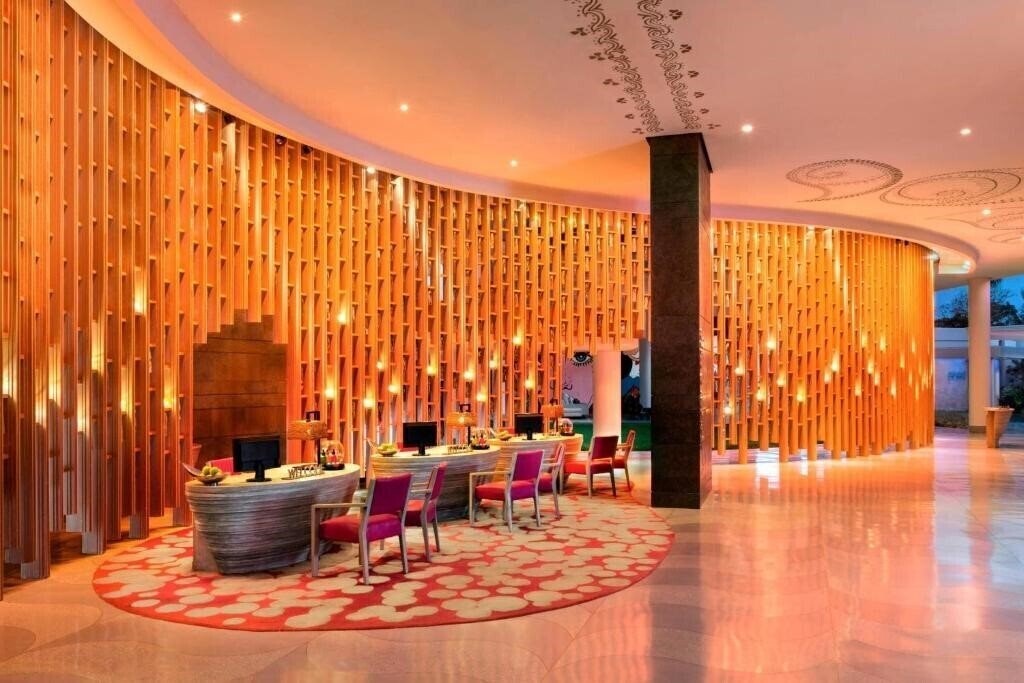 W Bali Seminyak 5* суреті