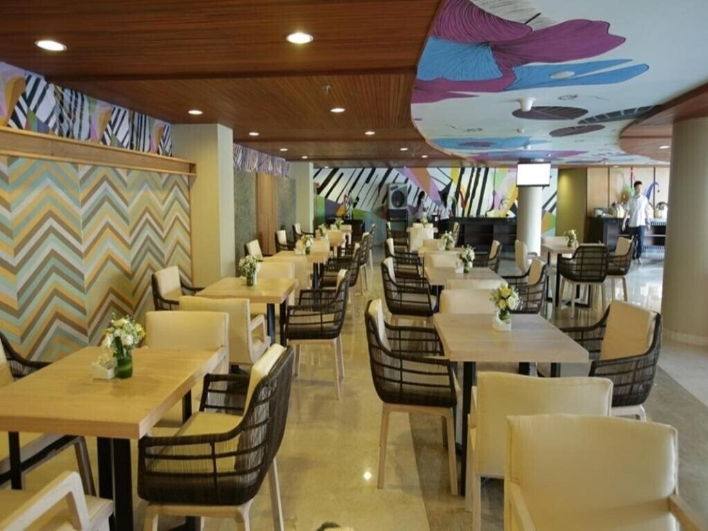 Картинка Bedrock Hotel Kuta Bali 4*
