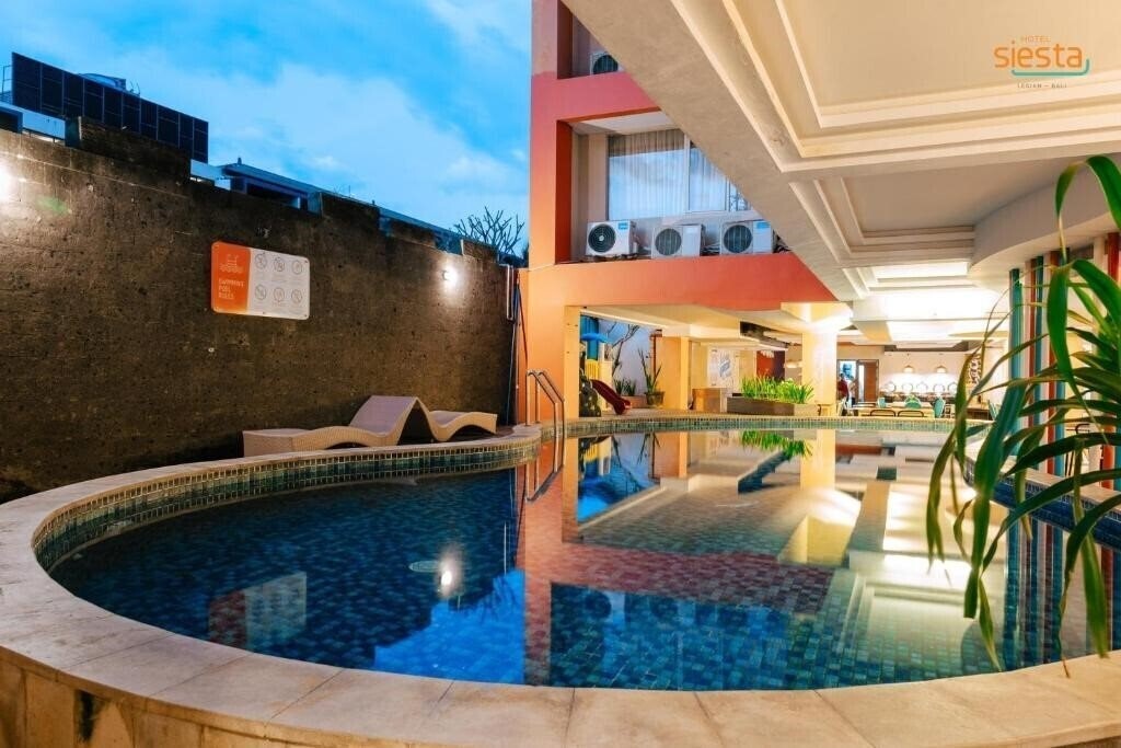 Siesta Legian Hotel 3* фотосуреті