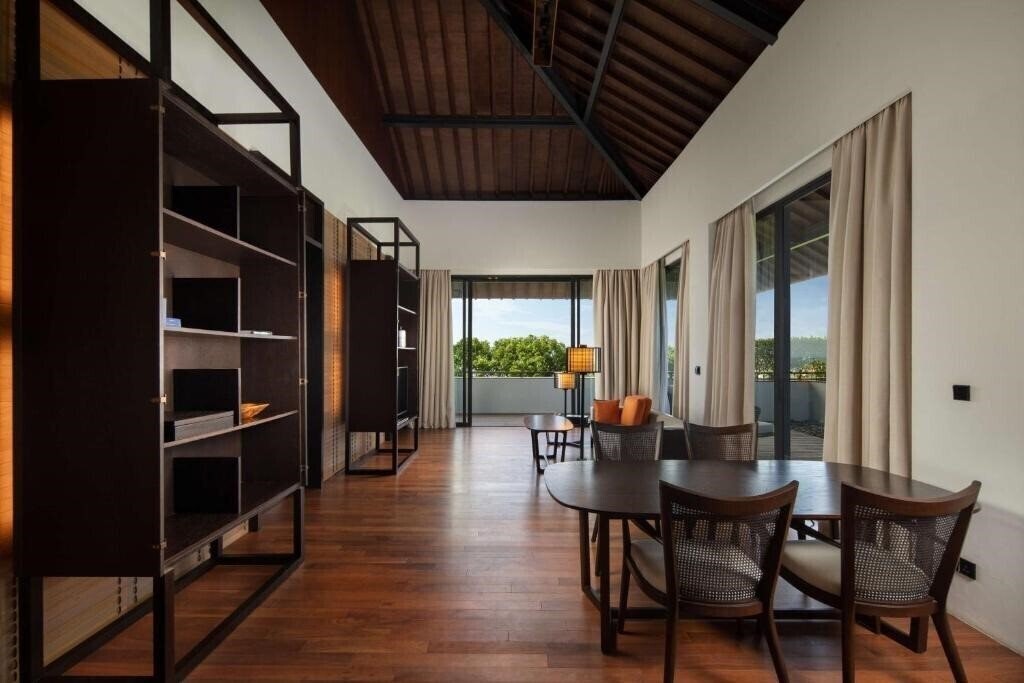 Radisson Blu Uluwatu 5* суреті