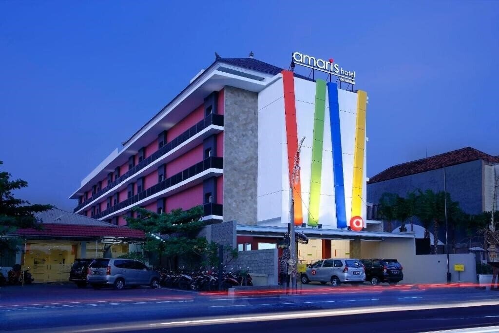 Отель Amaris Hotel Dewi Sri 2*
