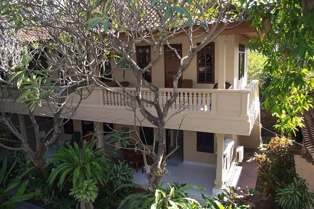 Flamboyan Hotel 3* суреті