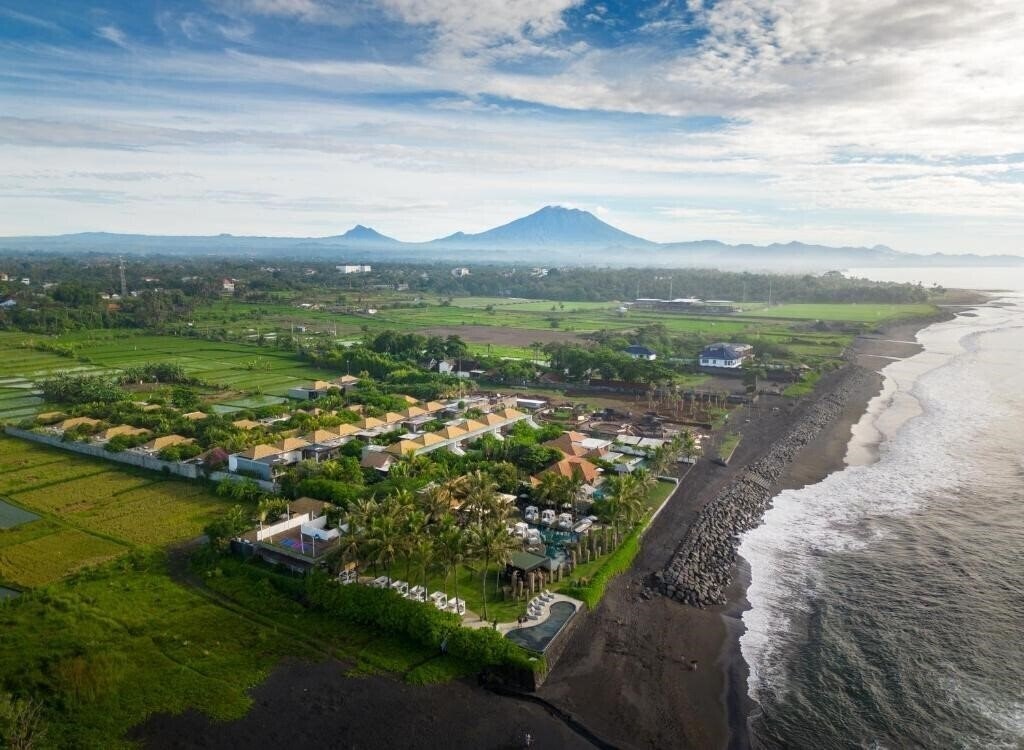 Отель The Royal Purnama 5*