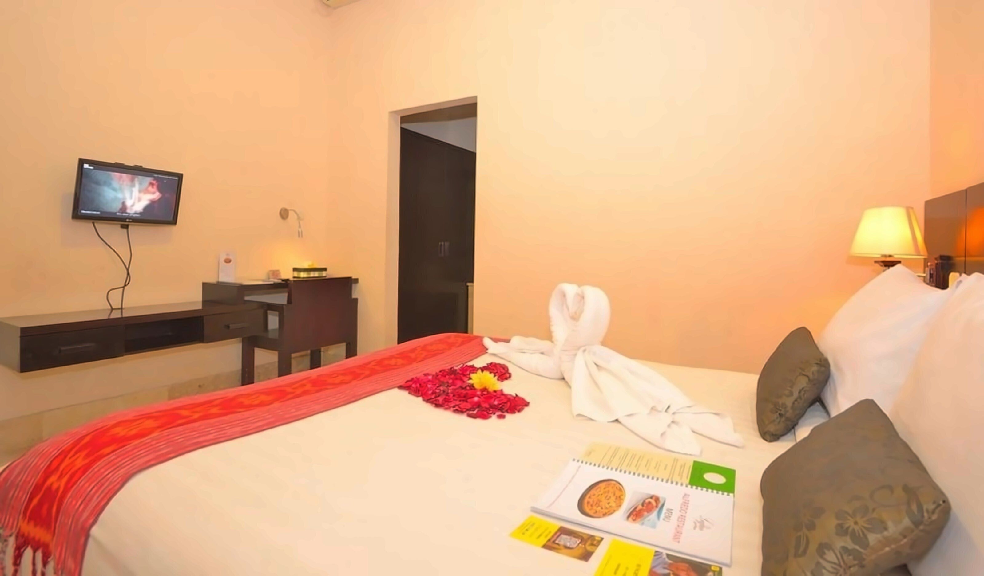 Andari Legian Hotel 3* суреті