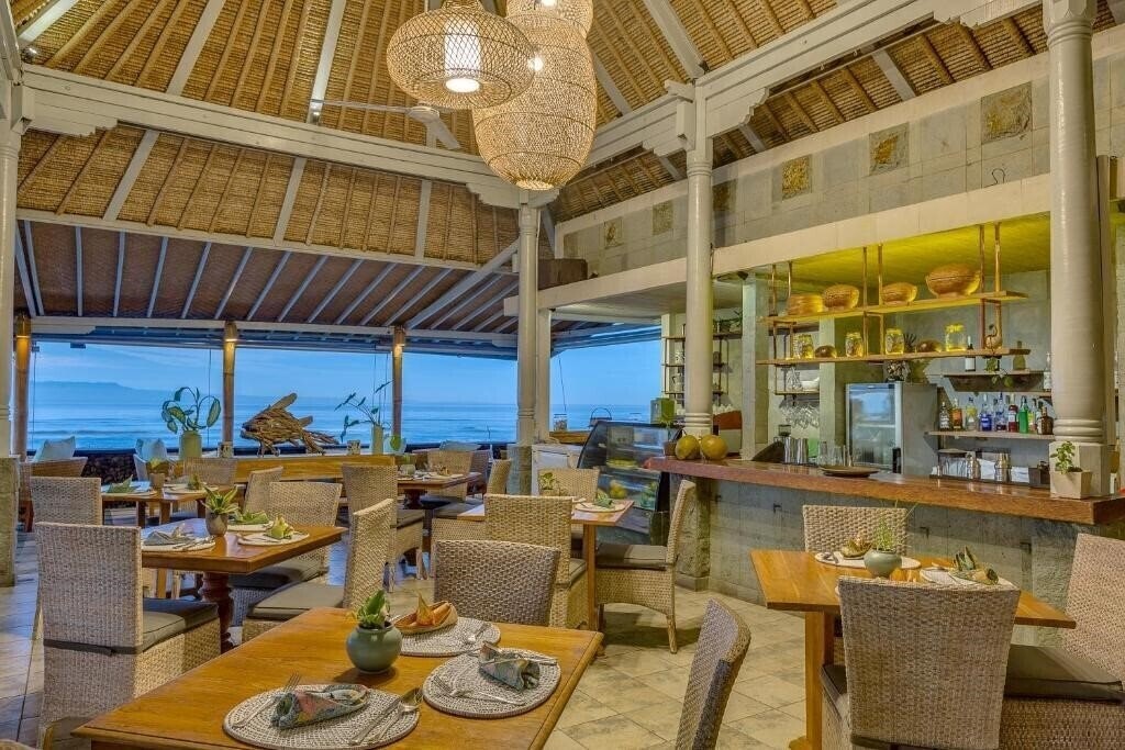 Изображение Alam Candi Dive Resort 3*