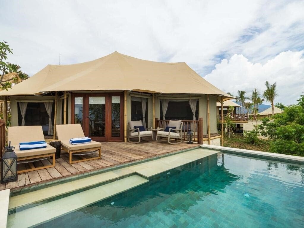 Фото Menjangan Dynasty Resort 4*
