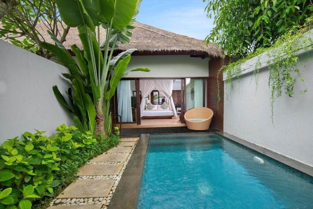 Lembongan Beach Club & Resort 4* суреті
