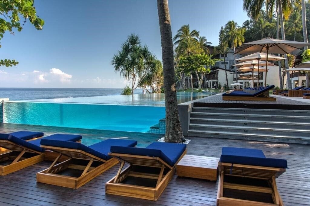 Katamaran Hotel & Resort 5* қонақ үйі