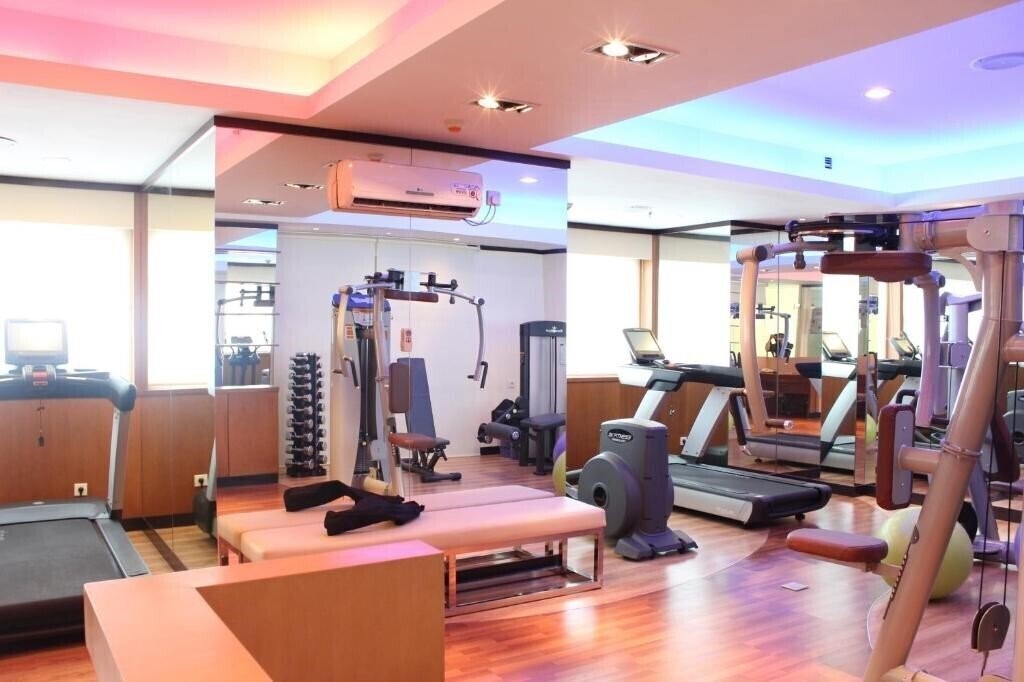 Aston Pluit Hotel And Residense 4* суреті