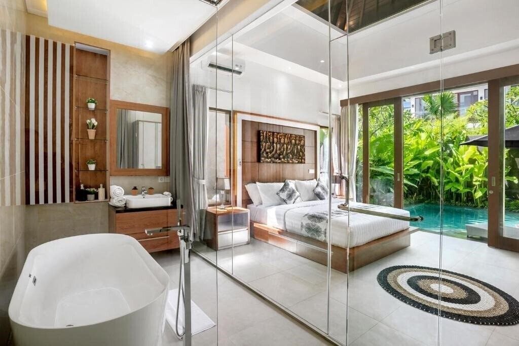 Puri Keraton Seminyak 5* суреті