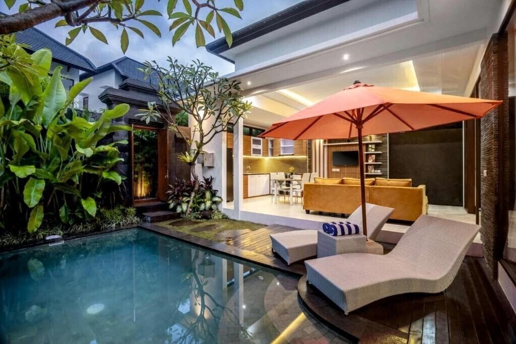 Puri Keraton Seminyak 5* суреті