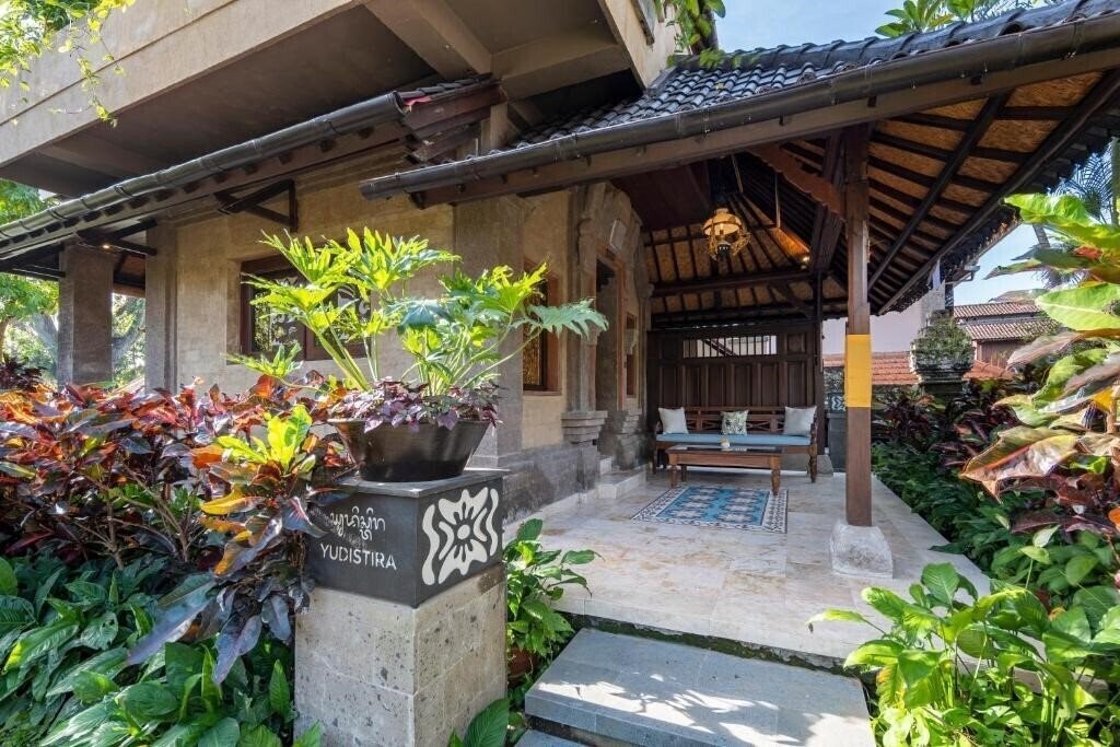 Puri Saraswati Dijiwa Ubud 4* қонақ үйі