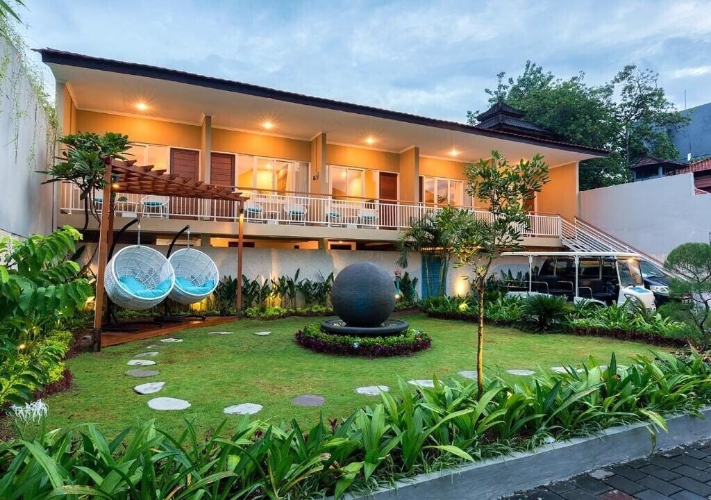 Отель Destiny Villa Seminyak 4*