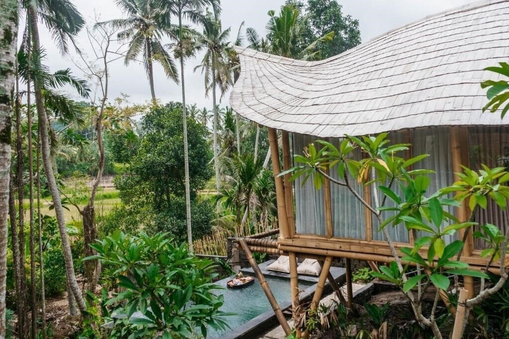 Wadari Retreat Villa Ubud 4* қонақ үйі