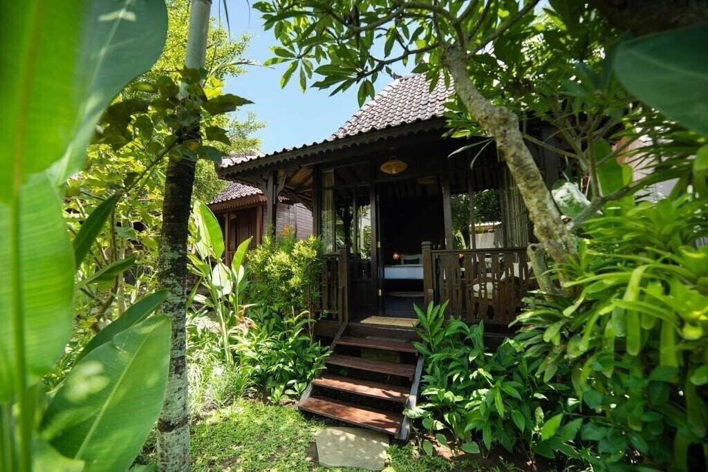Kayu Village 5* қонақ үйі