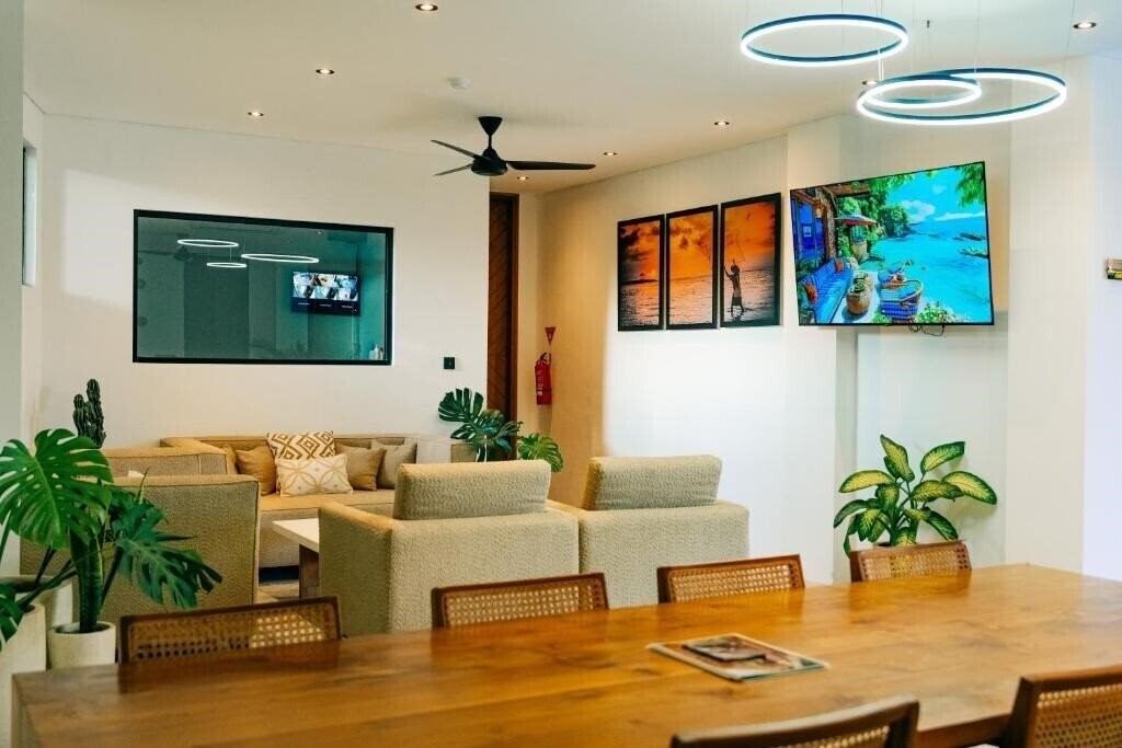 Onyx Beach Hotel 2* суреті