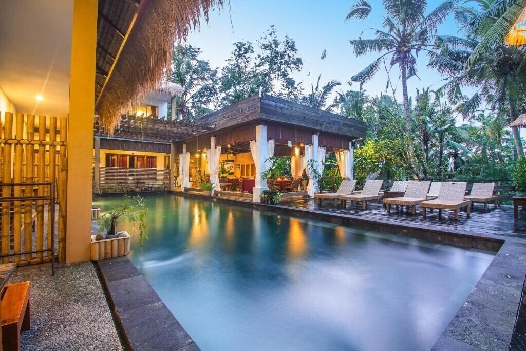 Alam Sembuwuk Resort Ubud 4* қонақ үйі