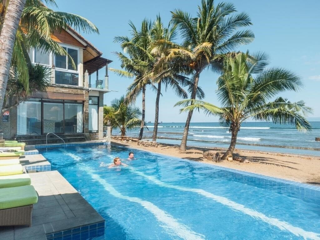 Bayshore Villas Candi Dasa 4* фотосуреті
