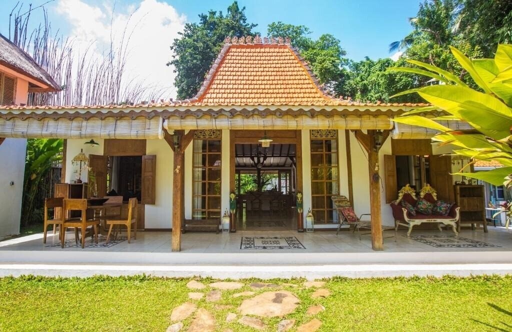 Lata Lama 4* суреті