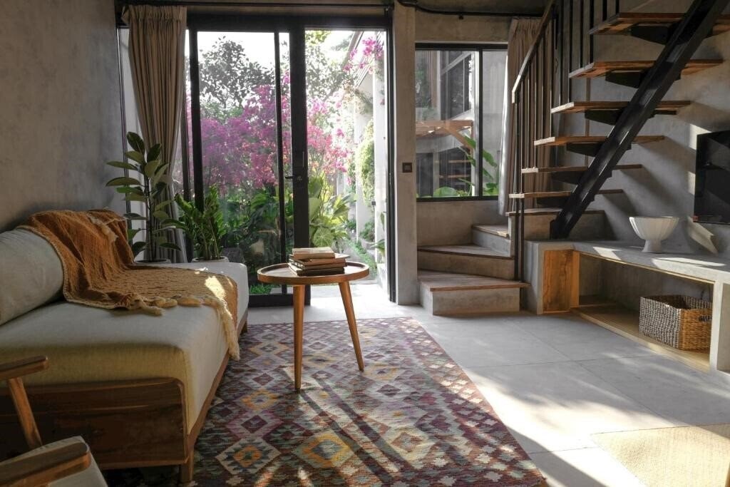 Leafy Lofts Canggu + 4* қонақ үйі