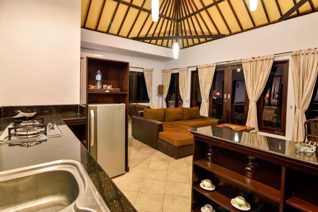 Dolphin Beach Bali 4* фотосуреті