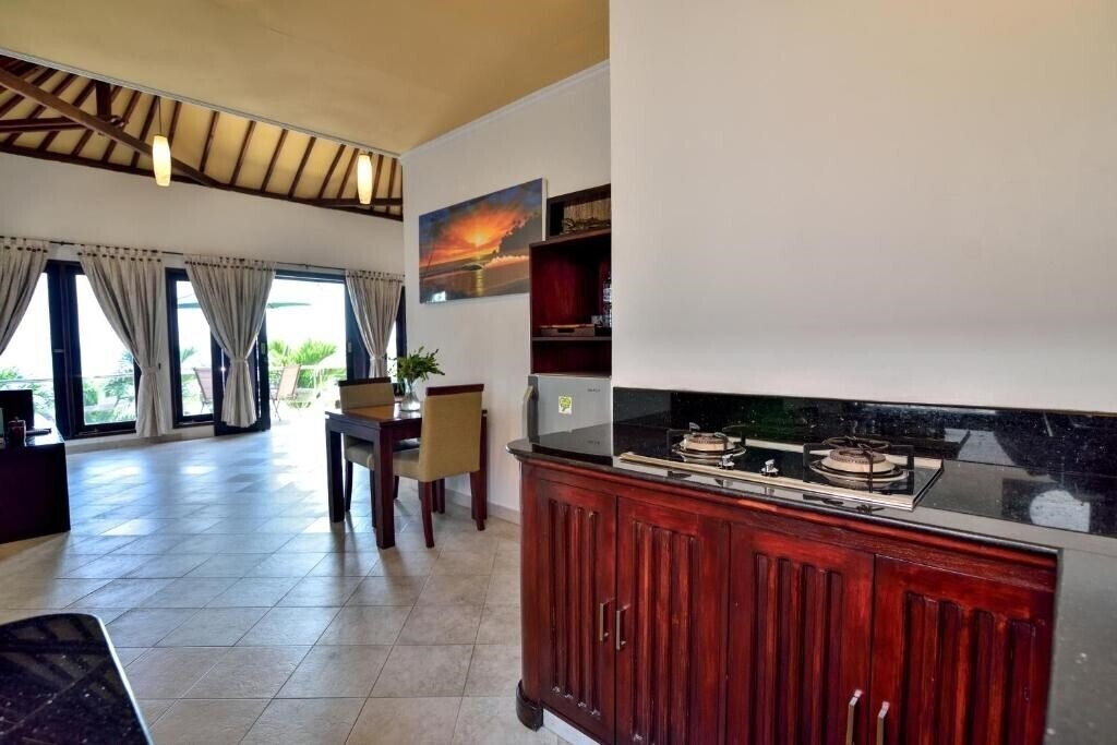 Dolphin Beach Bali 4* суреті