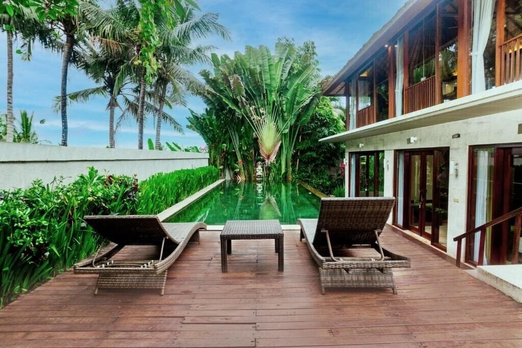 Фотография Khayangan Kemenuh Villas 4*