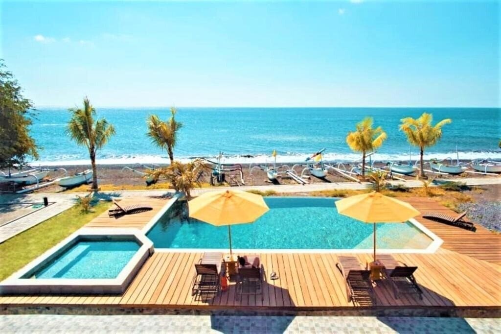 Фото Hi Blue Bali Melasti Resort by Zuzu 2*