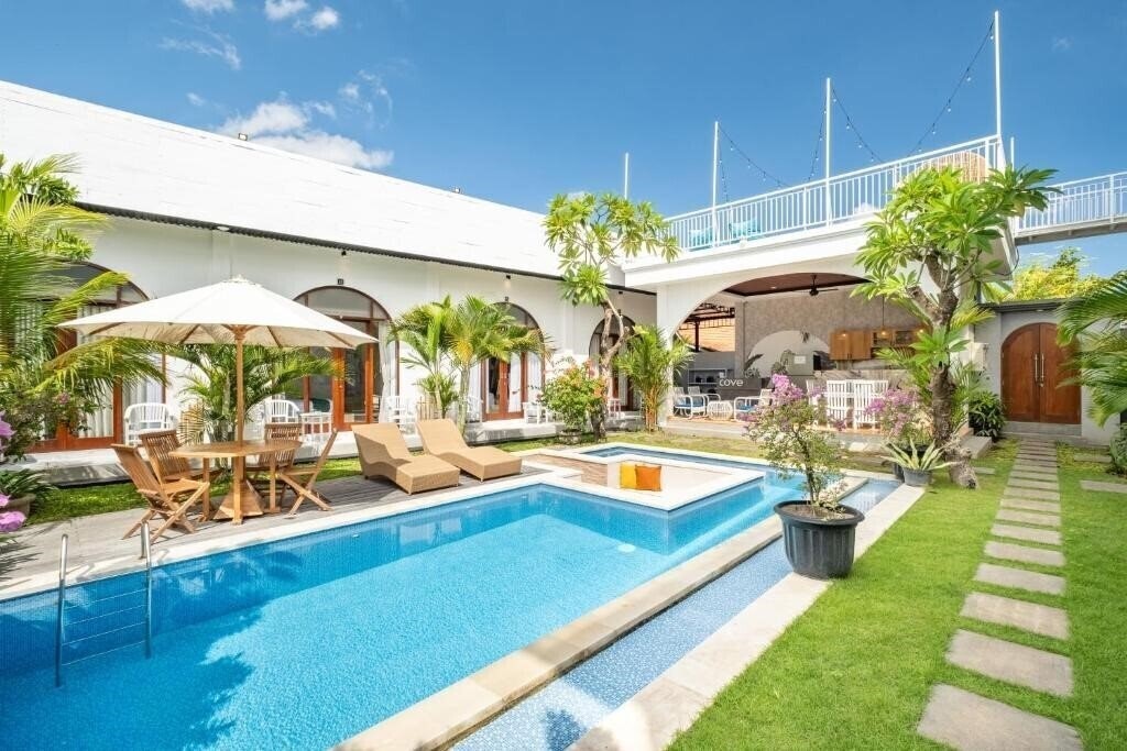 Cove Ume Nerus 2* фотосуреті