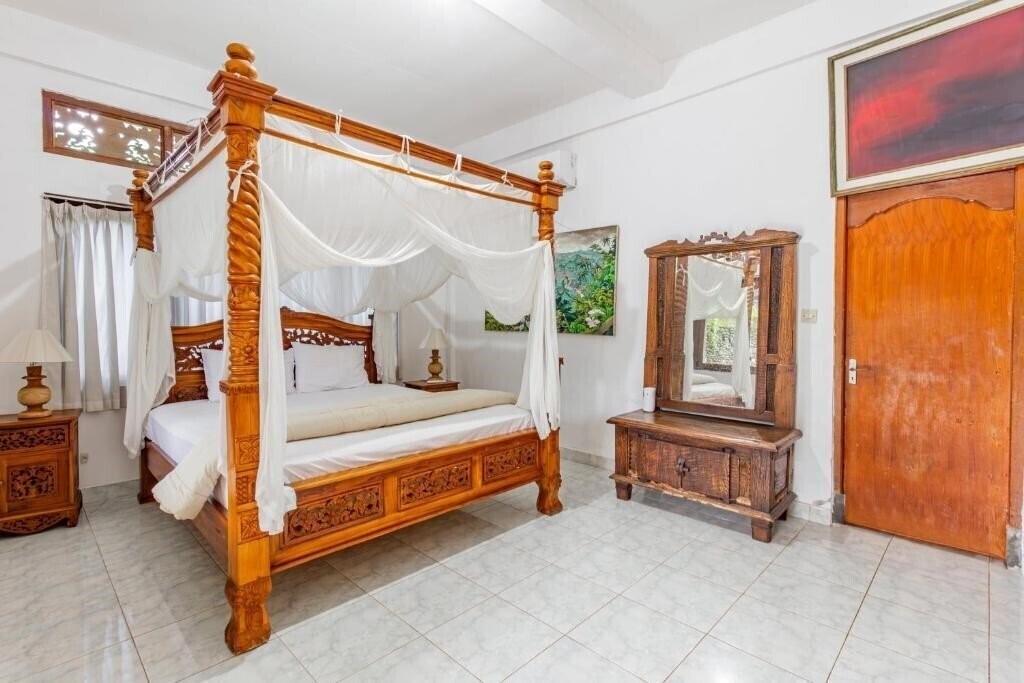 Отель Belvilla 93916 Budi House Near Ubud Palace 2*