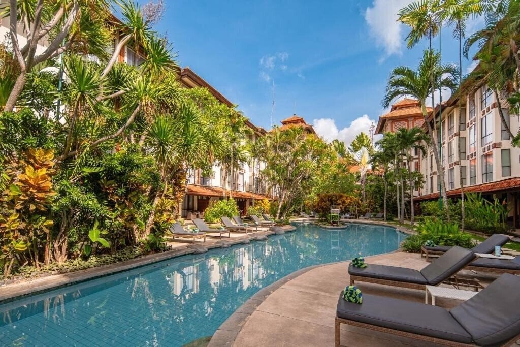 Prime Plaza Hotel & Suite Sanur 4* суреті