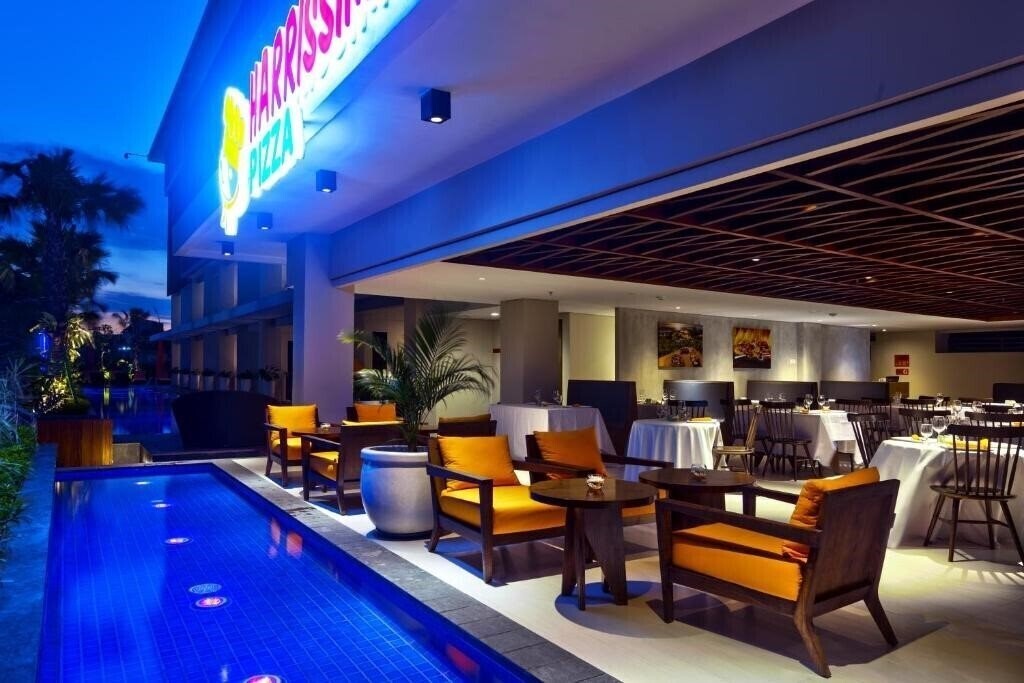 Изображение Harris Hotel Seminyak 4*
