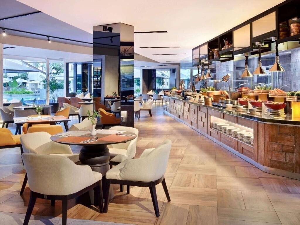 Grand Mercure Bali Seminyak 5* фотосуреті