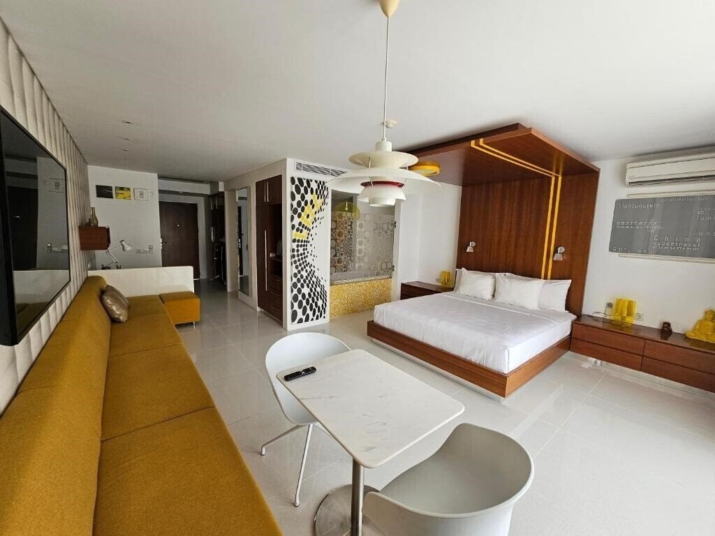 Chill Hotel Seminyak 5* қонақ үйі