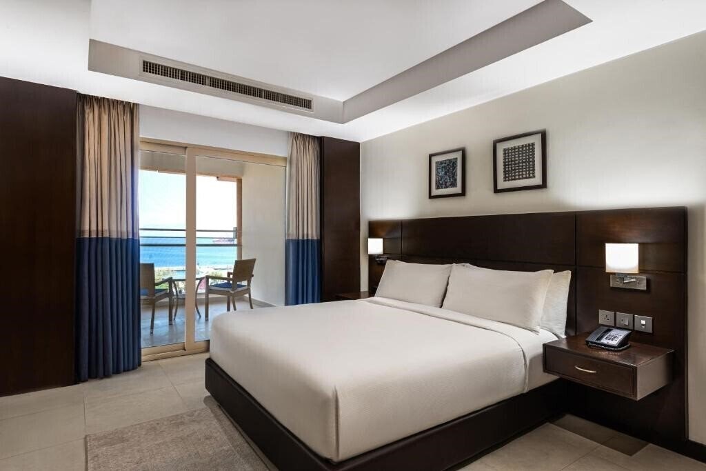 Фото DoubleTree Aqaba 5*