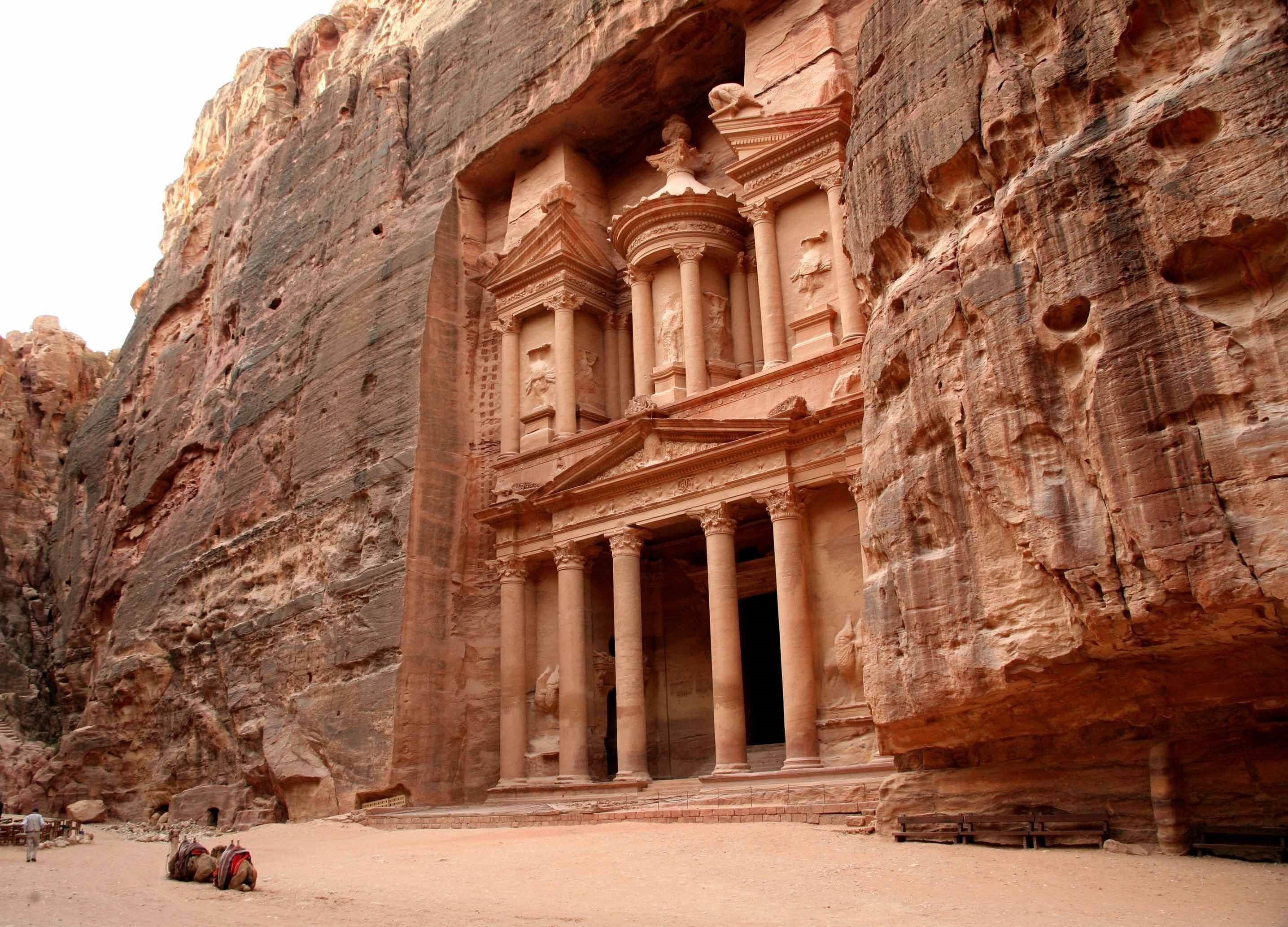 Отель Roulette 4* Aqj 4*