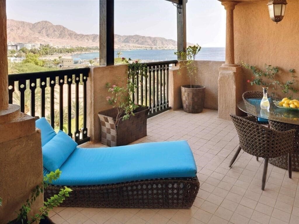 Movenpick Resort & Residence Aqaba 5* суреті