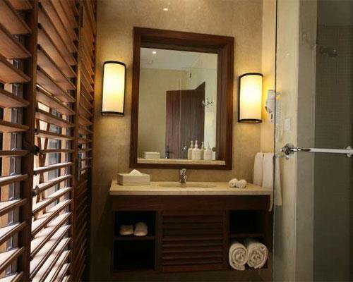 Отель Evanson Main 5*