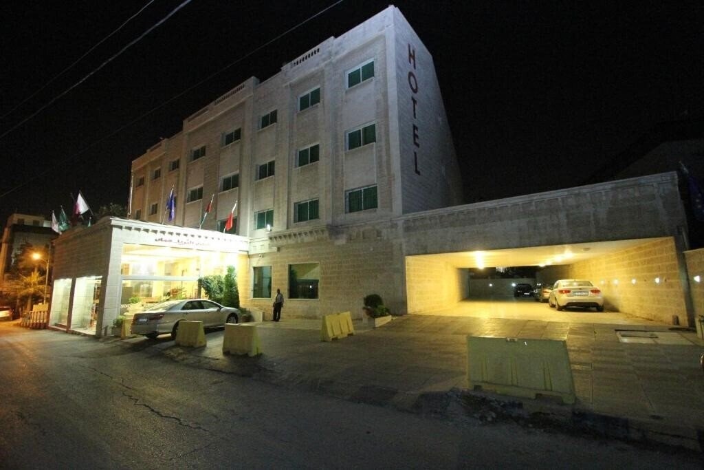 Al Thuraya Hotel 4* қонақ үйі