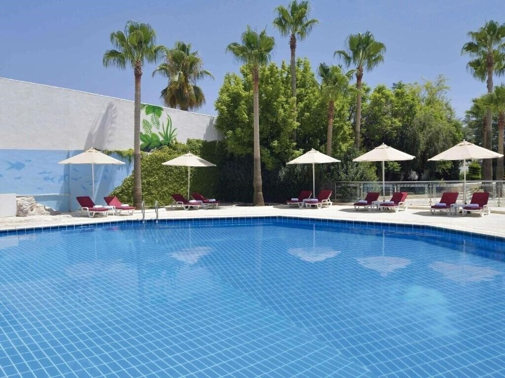 Holiday Inn 5* фотосуреті