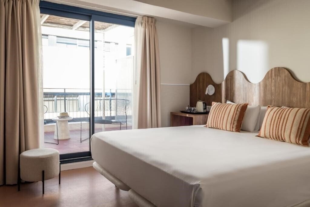 Отель Bypillow Paseo 2*